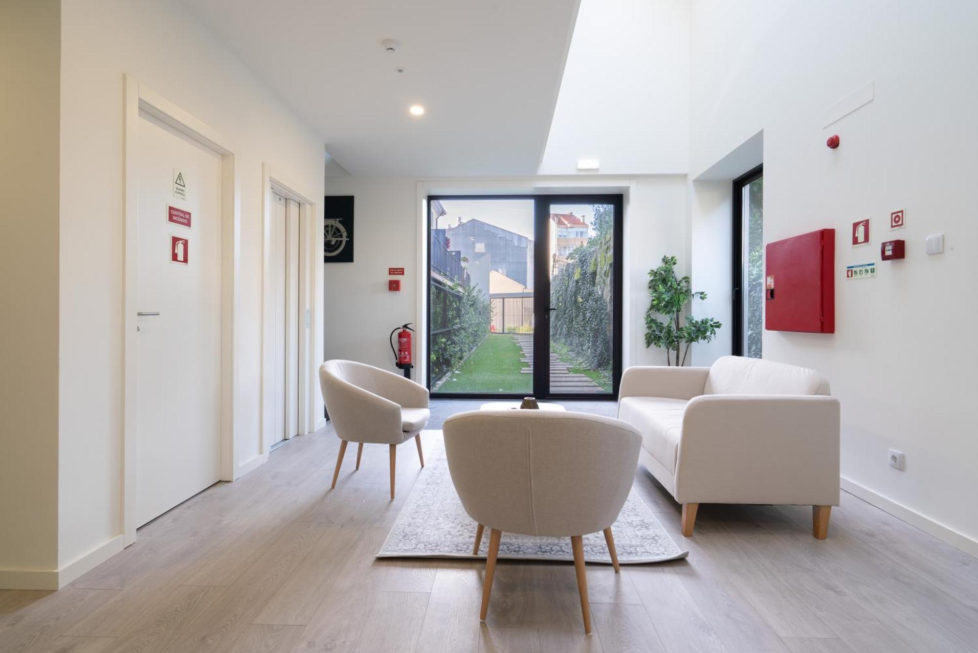 Host Wise - Central Private Flats - Terrace Porto Exterior photo