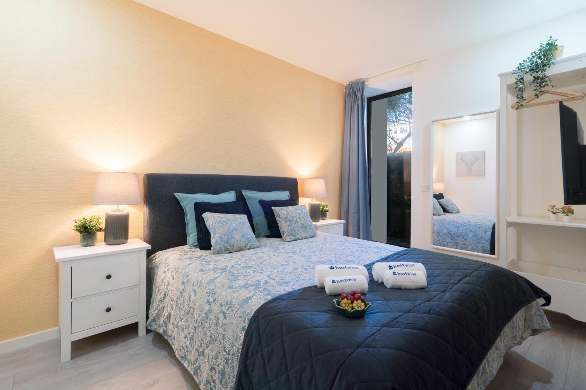 Host Wise - Central Private Flats - Terrace Porto Room photo