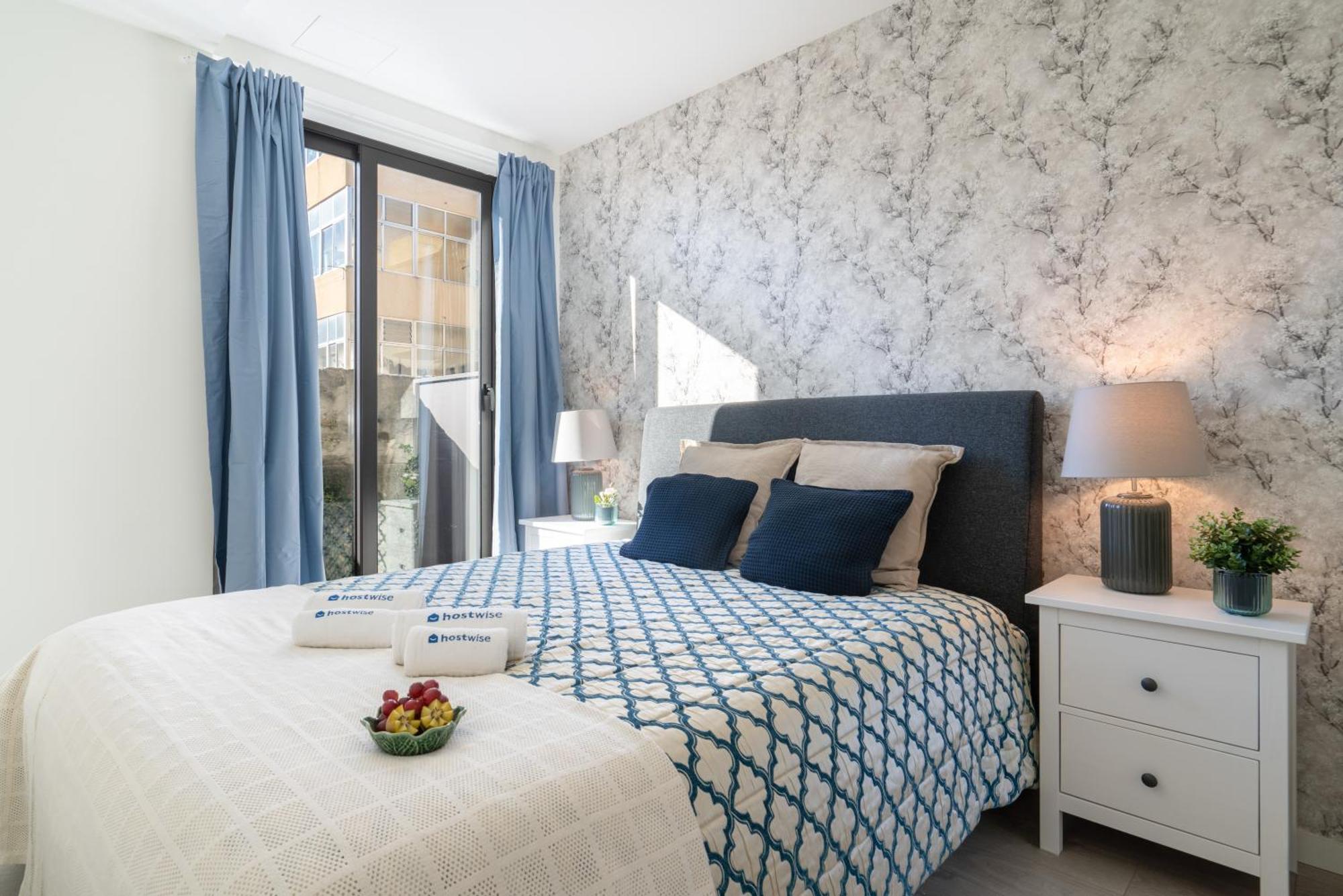 Host Wise - Central Private Flats - Terrace Porto Room photo